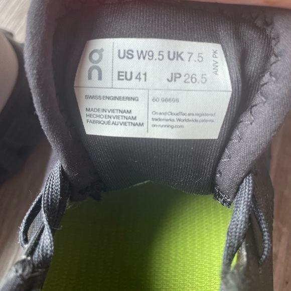 On Running Cloud X 3 Sneakers 9.5 + Superfeet Insole Size D Running Lightweight - Picture 12 of 14